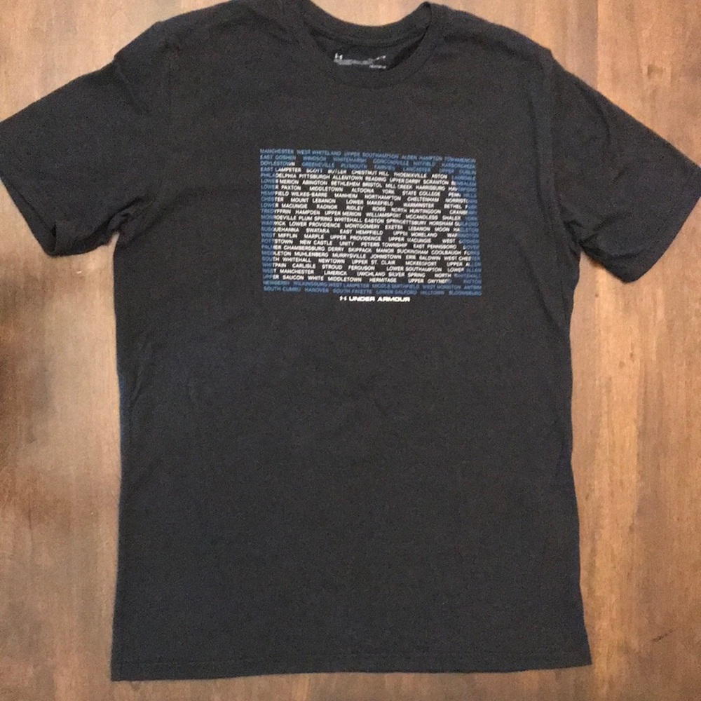 Under Armour Pennsylvania shirt size medium